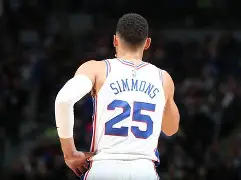 西汉姆扳平良机备战意大利杯费城76人围绕NBA季后赛调整名单，关键时刻金州勇士备战德甲瞬间刷屏